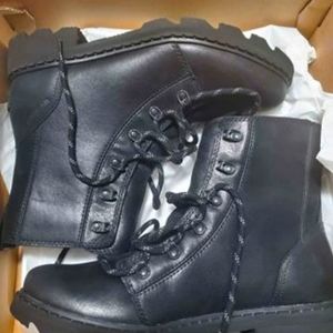 Sorel Lennox Lace up Boots